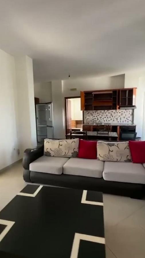 Apartament 3+1 me qera te Jordan Misja — 50,000 lekë/muaj