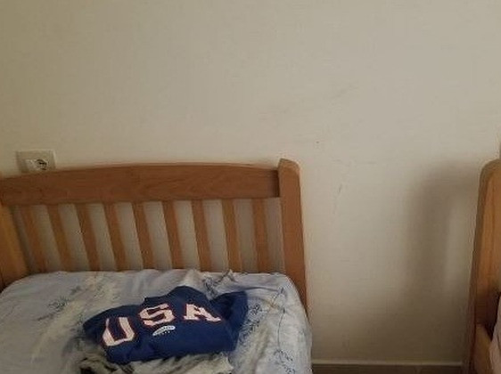 Apartament 1+1 me qera te Pas Fakultetit të Mjekësisë — 13,000 lekë/muaj