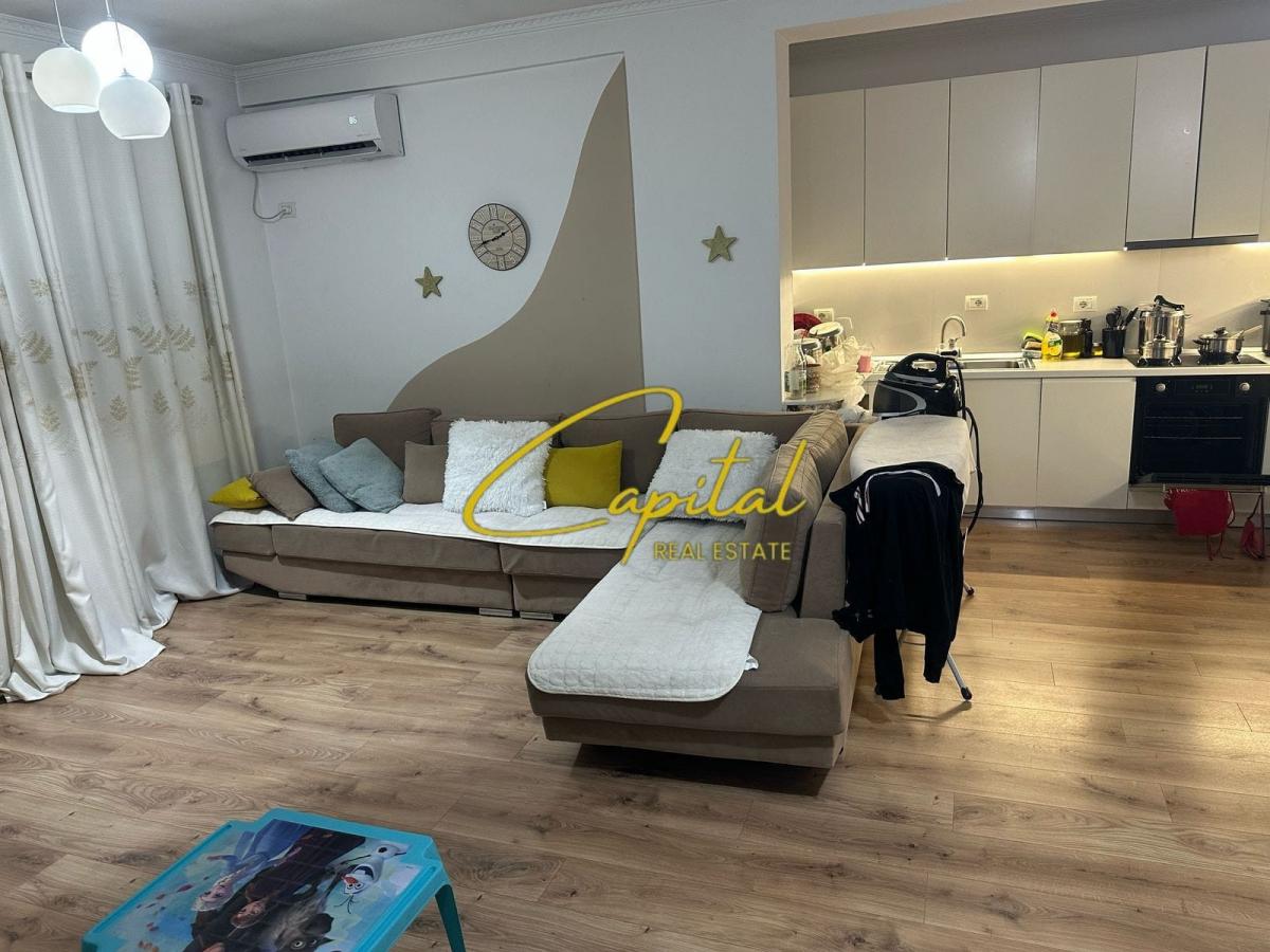 Shitet apartament 2+1+2 yzberisht 155.000 euro