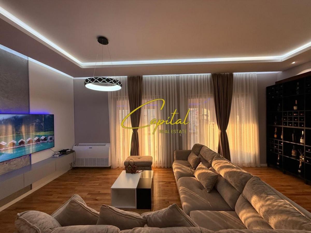 Shitet apartament 2+1 fresku 300.000 euro