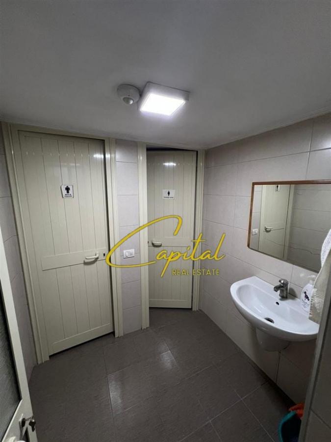 Ambient biznesi me qera 120 m2 astir 2000 euro