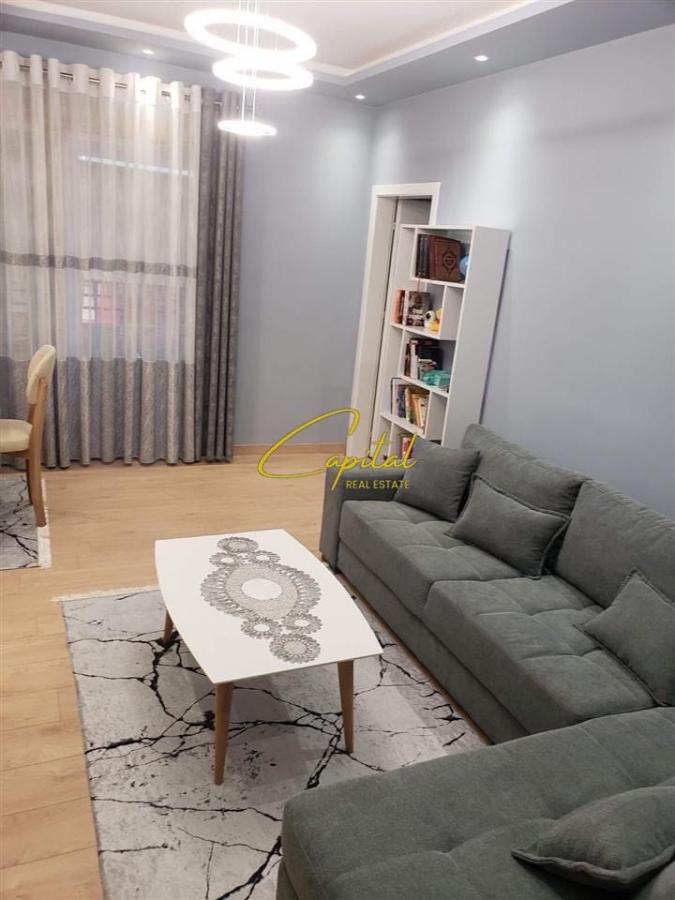 Shitet apartament 2+1 yzberosht 129.000 euro