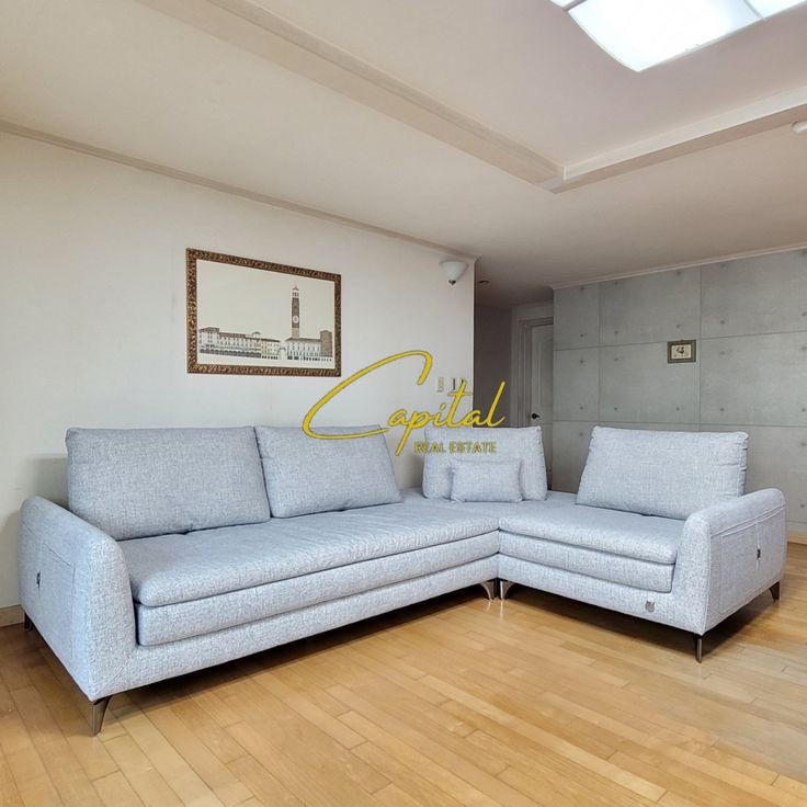 Apartament me qera 2+1 komuna e parisit 700 euro