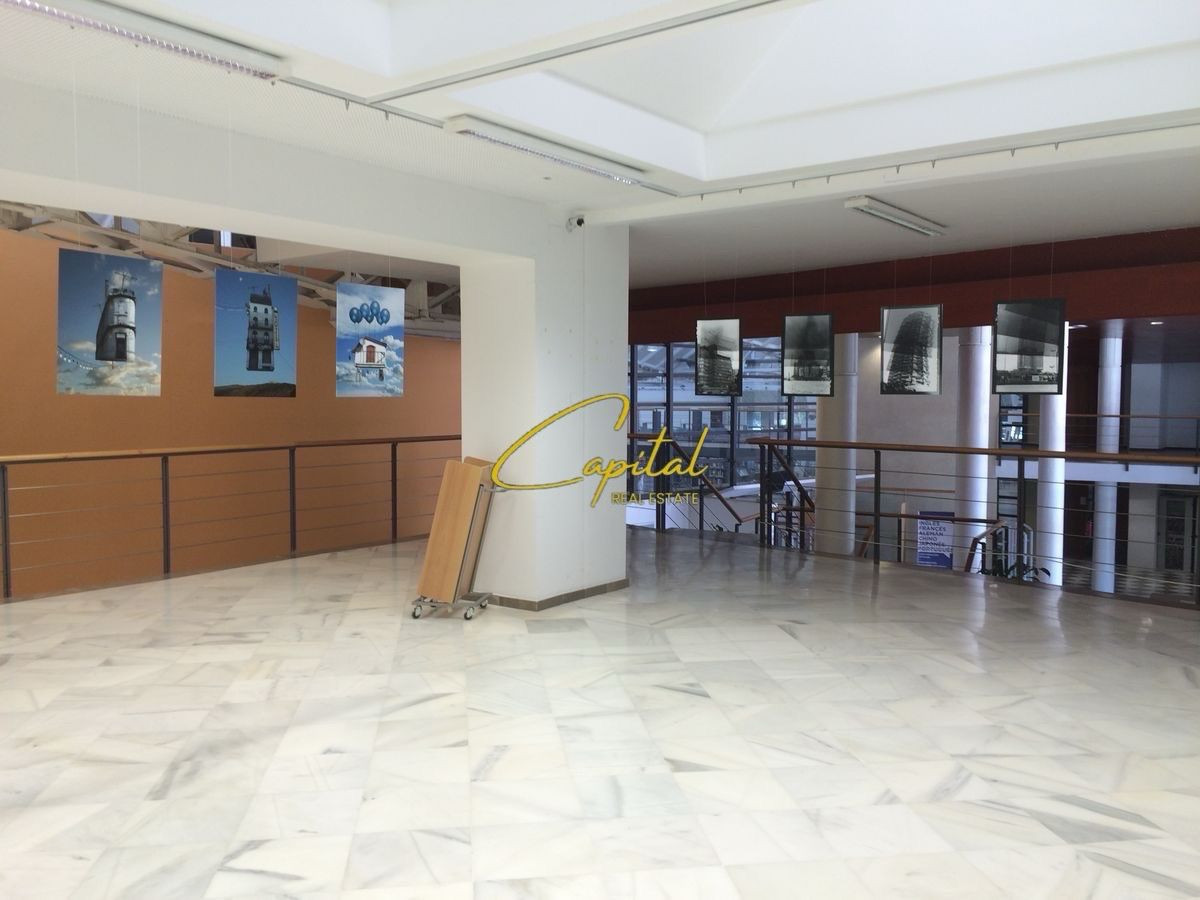 Ambient biznesi me qera 50 m2 astir 400 euro