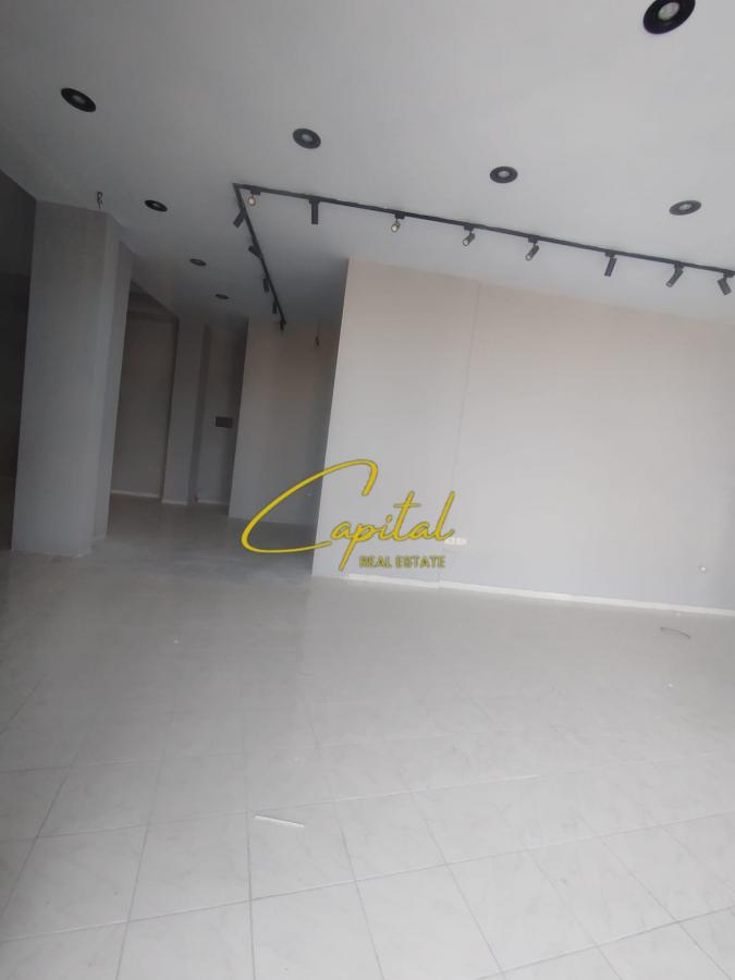 Dyqan me qera 90 m2 yzberisht 1.200 euro
