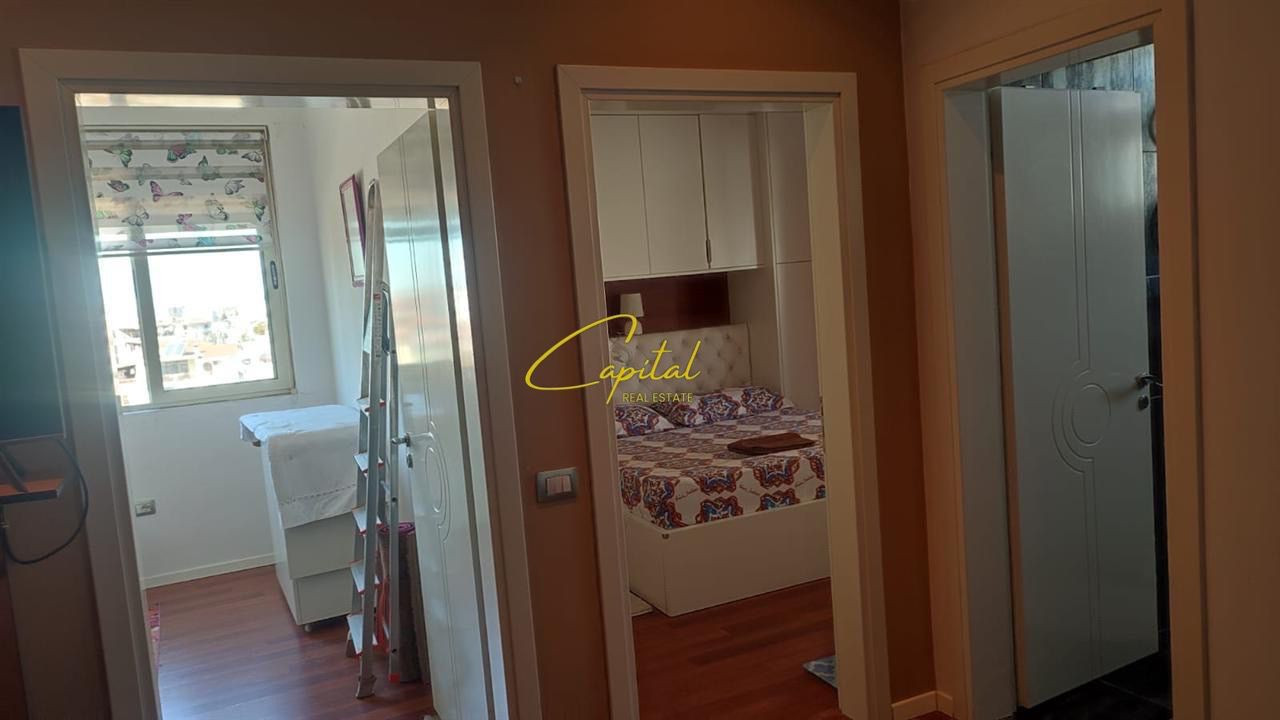 Apartament me qera 2+1 ish stacioni trenit 600 euro