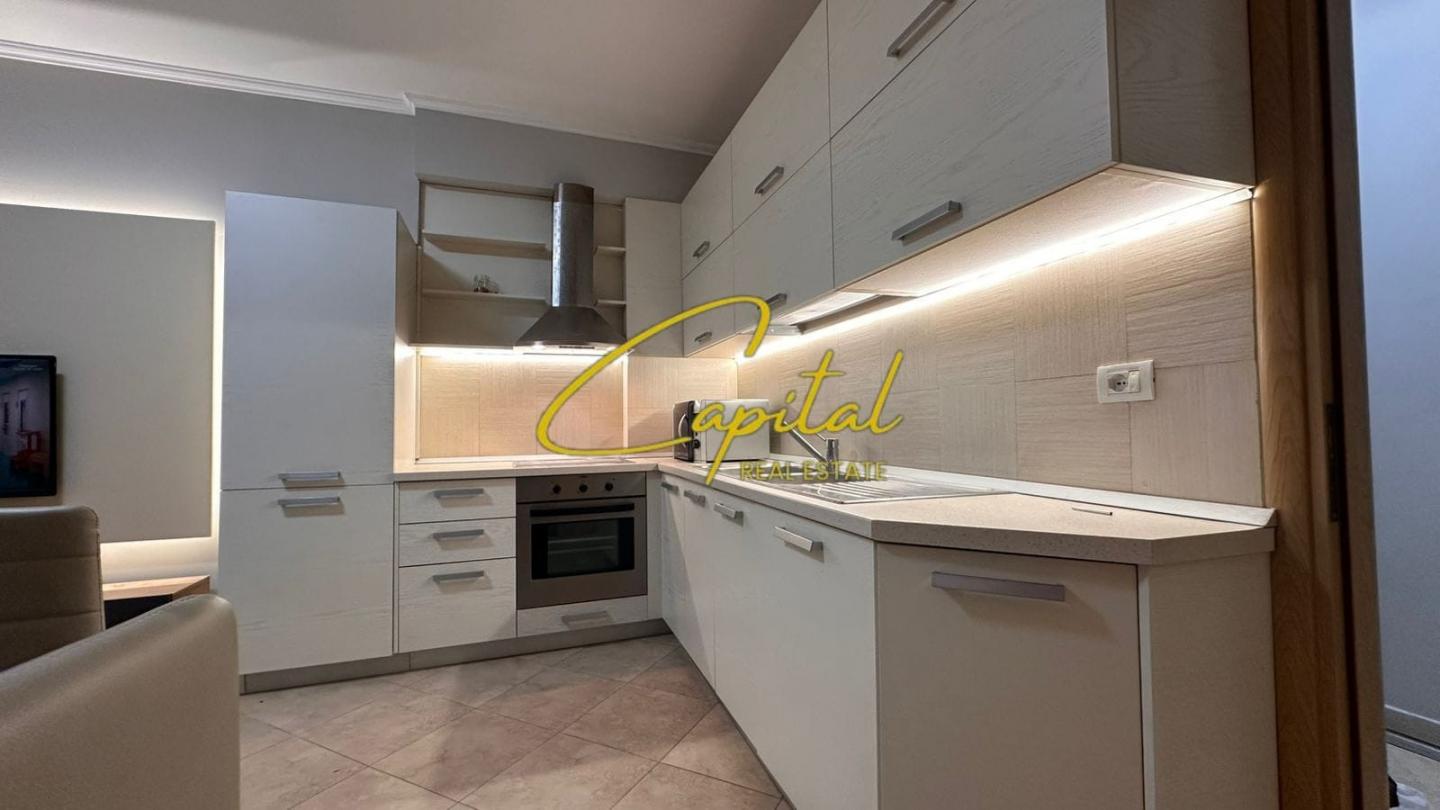 Apartament 2+1 rruga kongresi i manastirit 75.000 leke