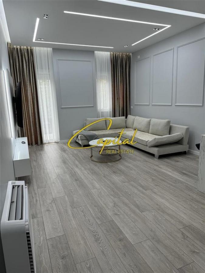 Shitet apartament 2+1 vlore 230.000 euro