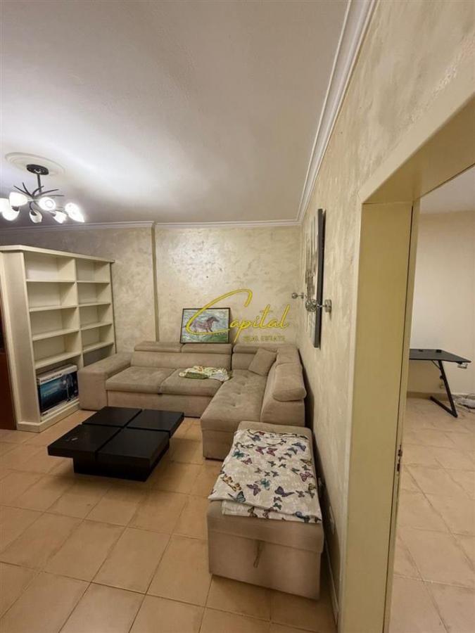 Apartament me qera 2+1 komuna e parisit 75.000 leke