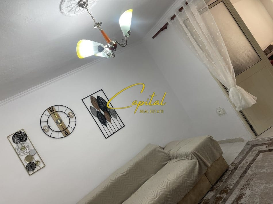 Apartament me qera 2+1 21 dhjetori 620 euro