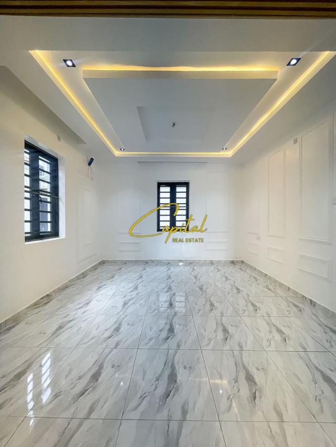 Dyqan me qera 31 m2 qender 65.000 leke