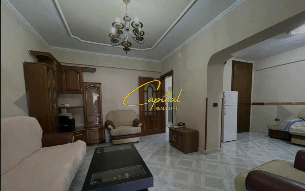 Apartament me qera 2+1 21 dhjetori 55.000 leke