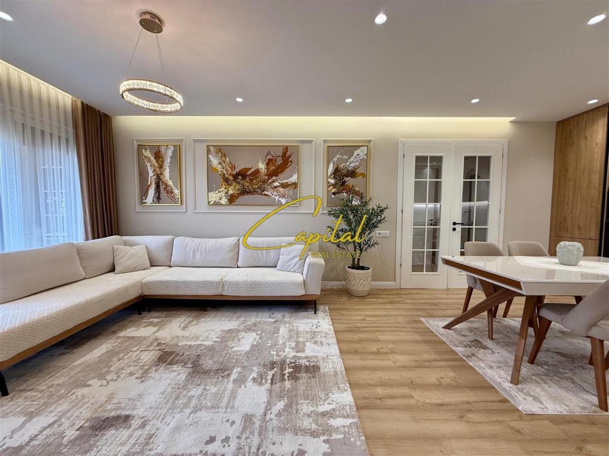 Shitet apartament 2+1+2 rruga xhanfize keko 253.000 euro