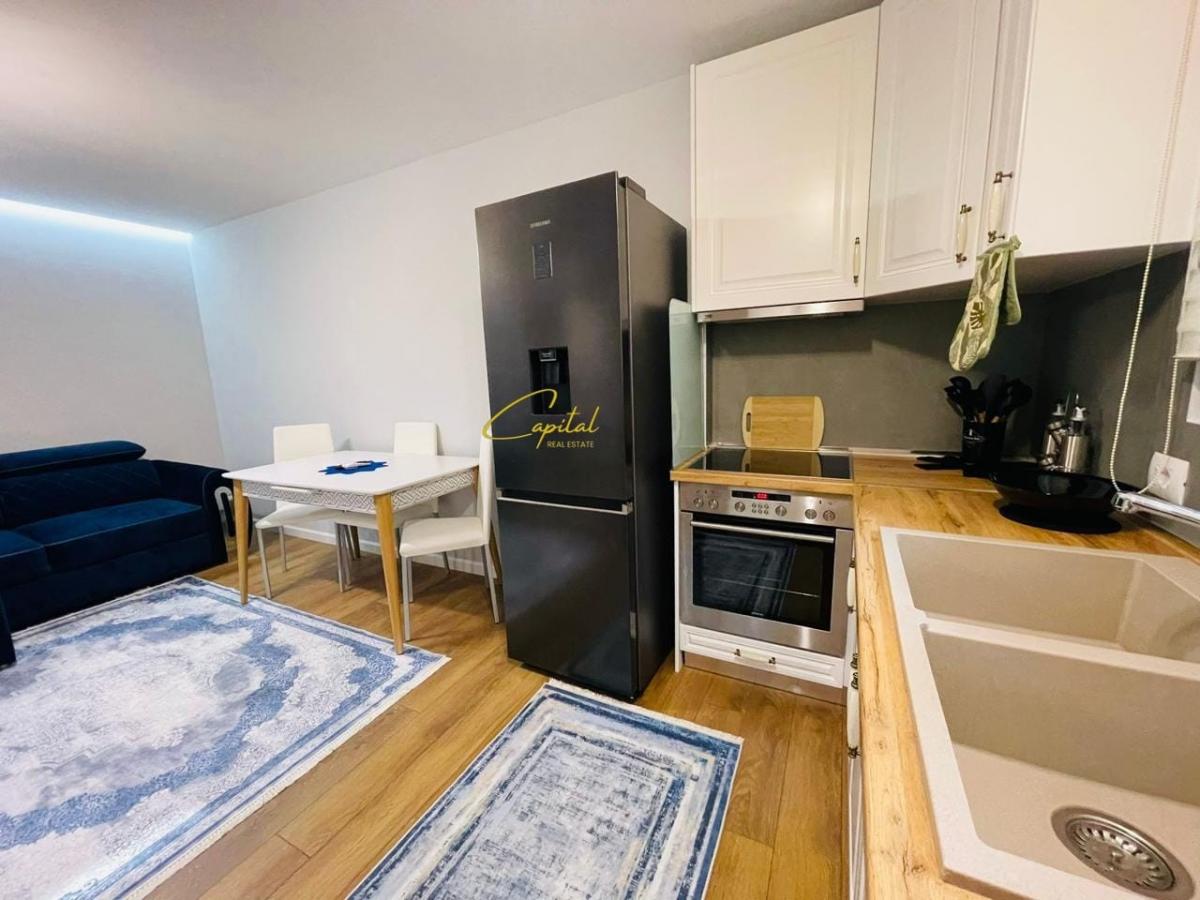 Apartament me qera 1+1 ish tregu elektrik 700 euro