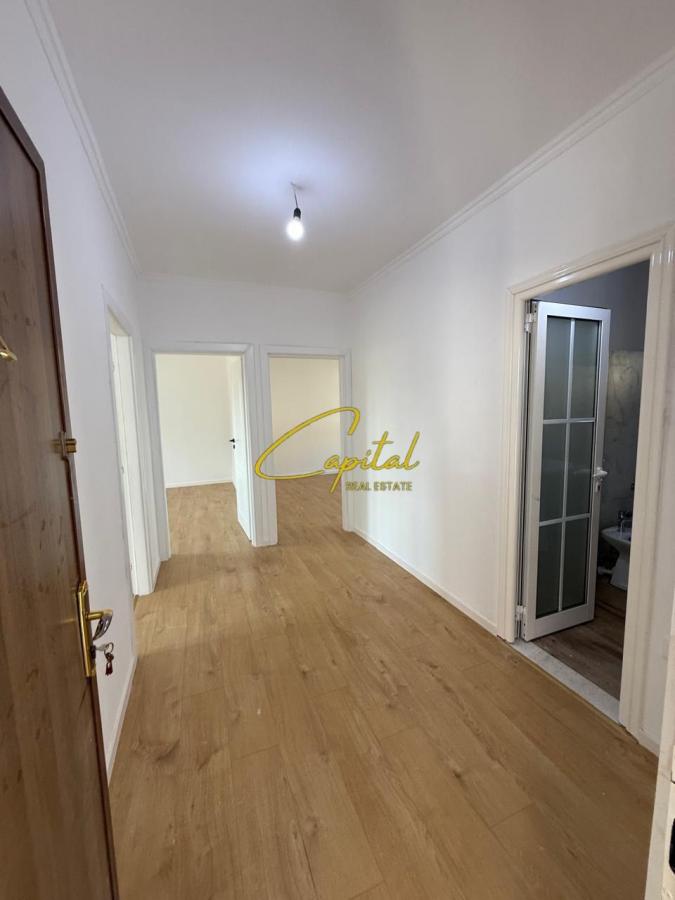Shitet apartament 2+1 ali demi 122.000 euro