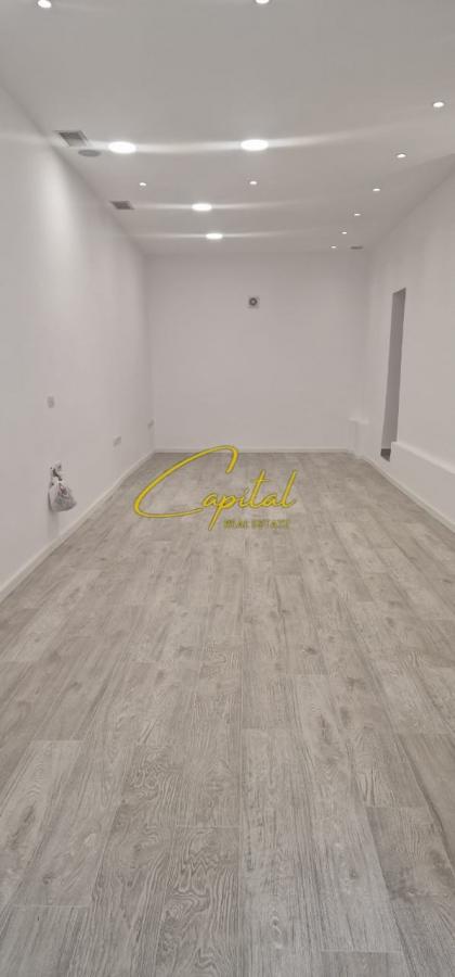 Shitet dyqan 54 m2 rruga bardhyl 270.000 euro
