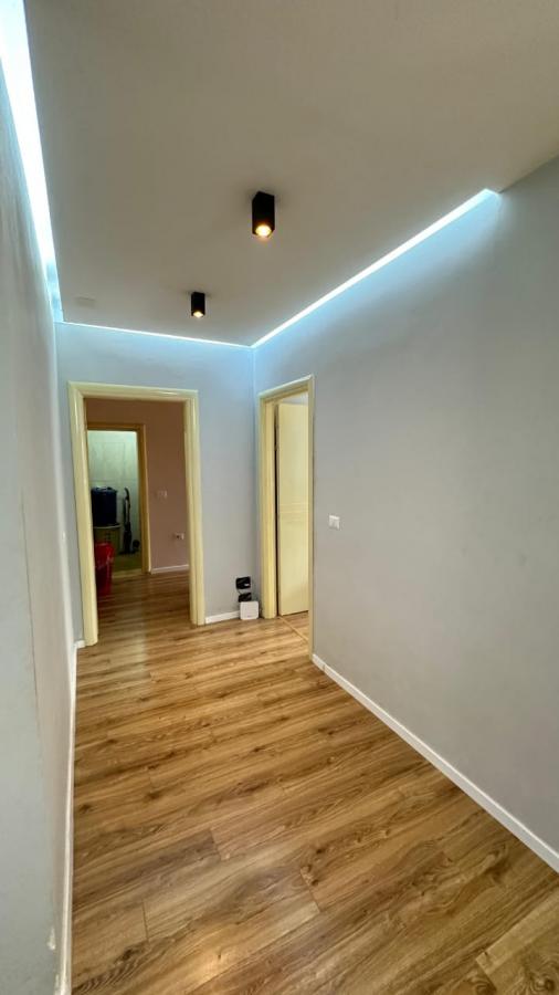 Jepet me qira apartament 2+1+2 – Fresk