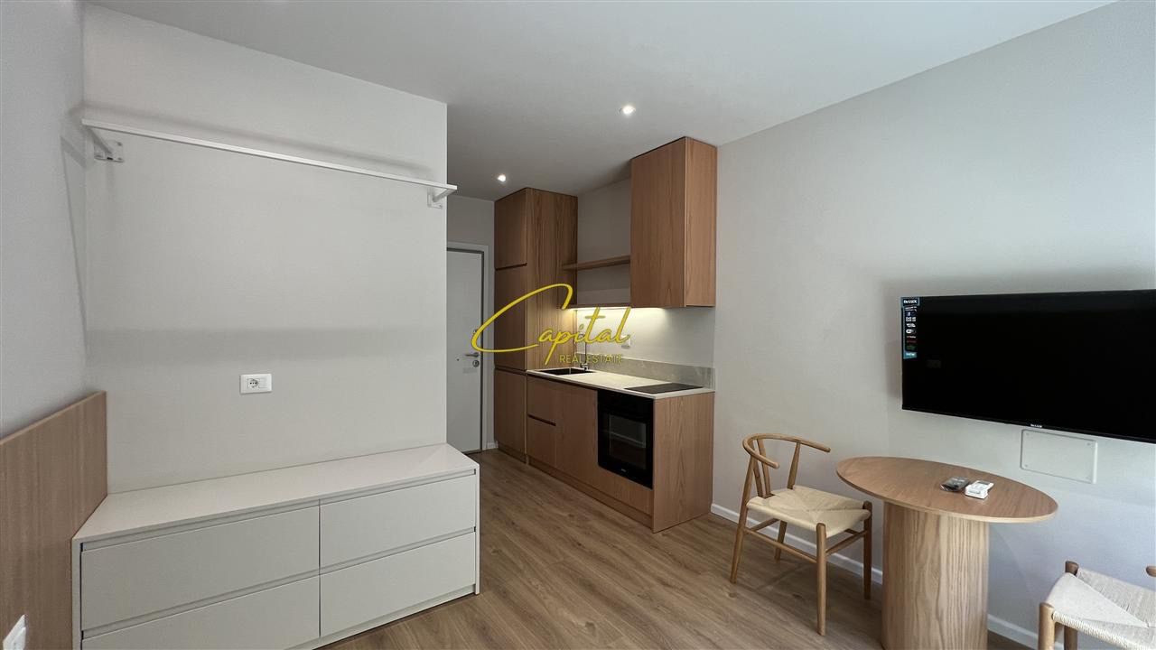 Garsoniere me qera 20 m2 ali dmei 300 euro