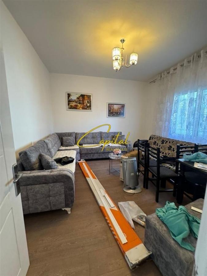 Apartament me qera 1+1 kristal center 45.000 leke
