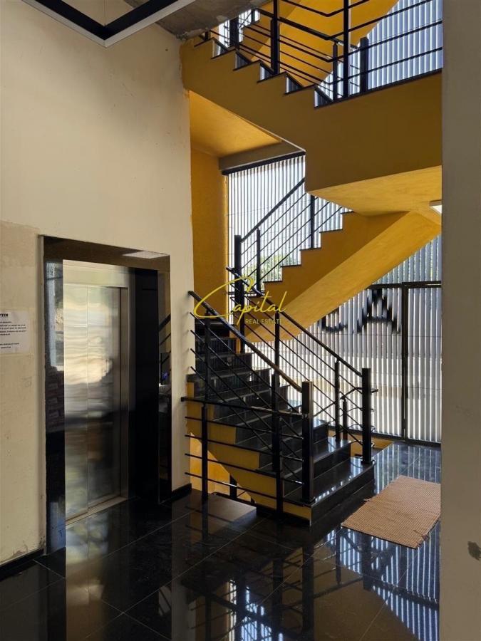 Ambient biznesi me qera 550 m2 bulevardi i ri 3000 euro