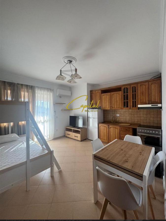 Apartament garsoniere me qera 34 m2 blv zhan d'ark 400 euro
