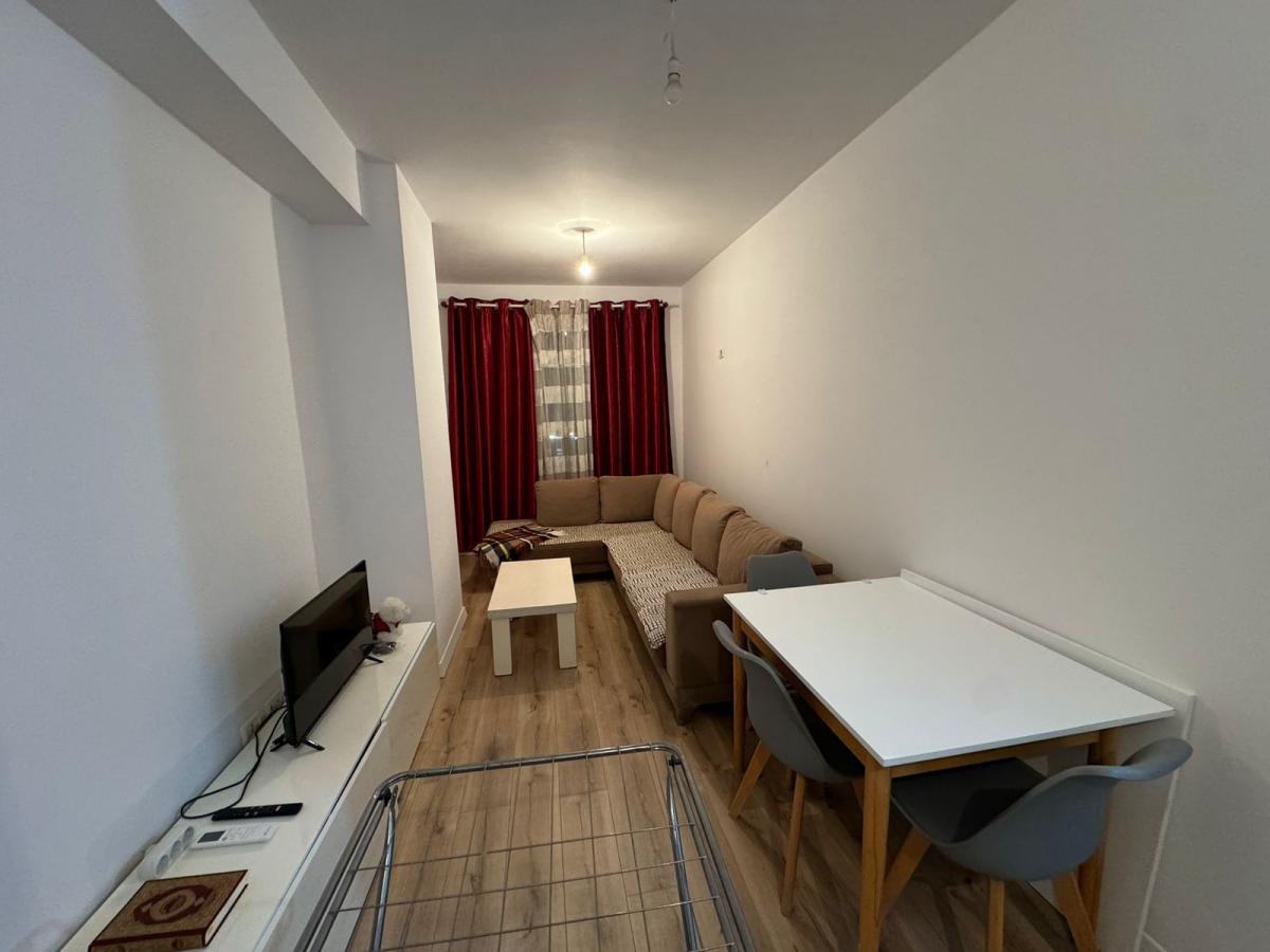 Shitet Apartament 1+1 në Astir