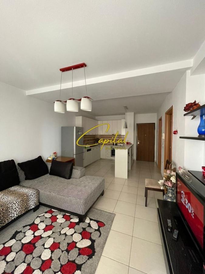 Shitet apartament 1+1 yzberisht 10.200.000 leke
