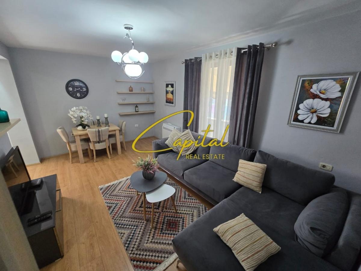 Shitet apartament 1+1 ish ekspozita 150.000 euro