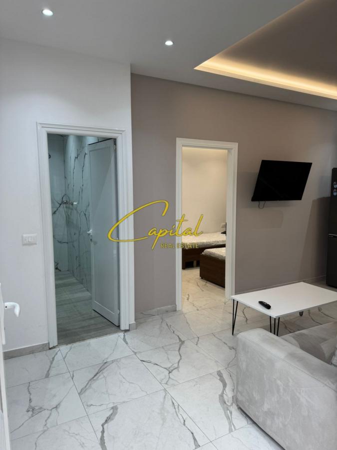 Apartament me qera 1+1 5 maji 45.000 leke