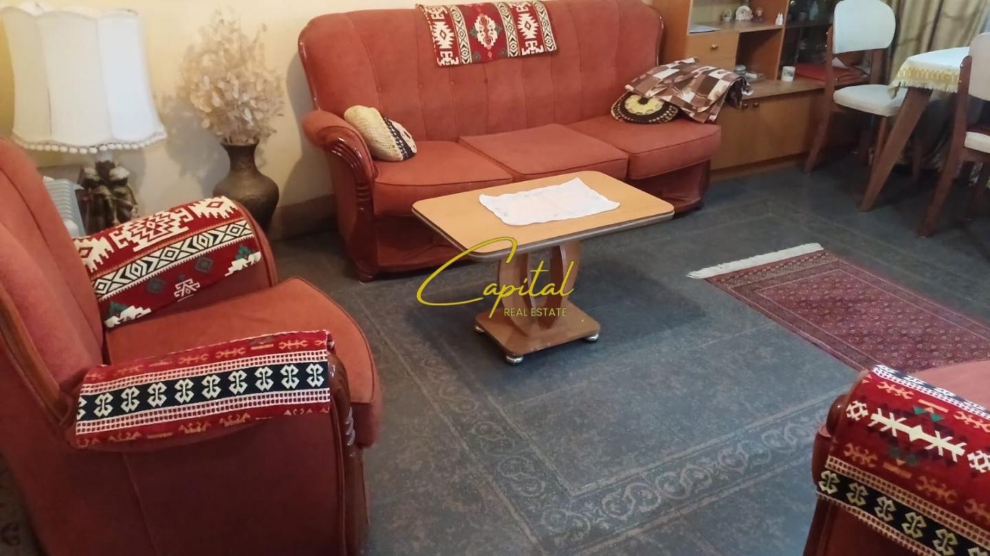 Apartament me qera 1+1 21 dhjetori 40.000 leke