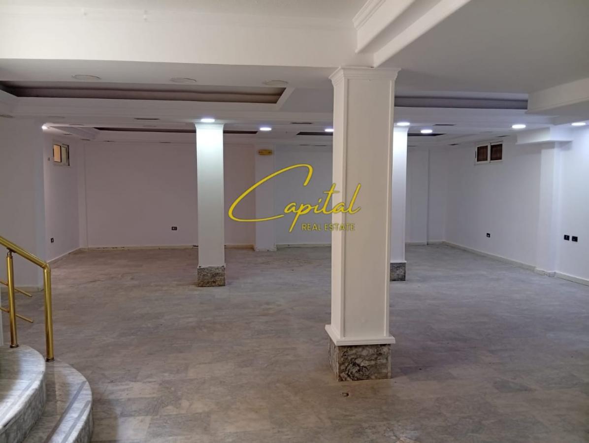 Ambient biznesi m eqera 200 m2 rruga mine peza 70.000 leke