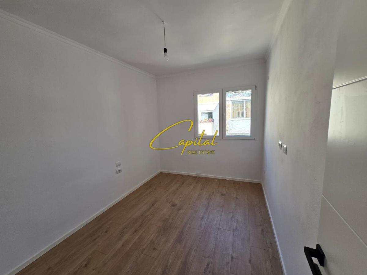 Shitet apartament 2+1 don bosko 128.000 euro