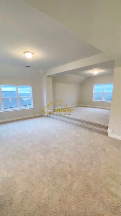 Ambient biznesi me qera 240 m2 ish blloku 3000 euro