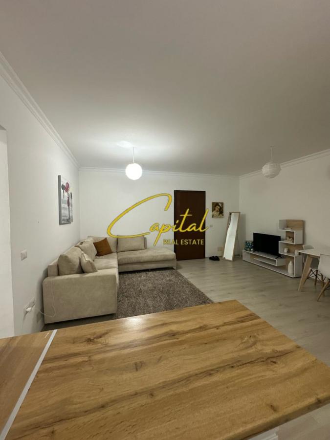 Apartament me qera 1+1 kopshti botanik 50.000 leke