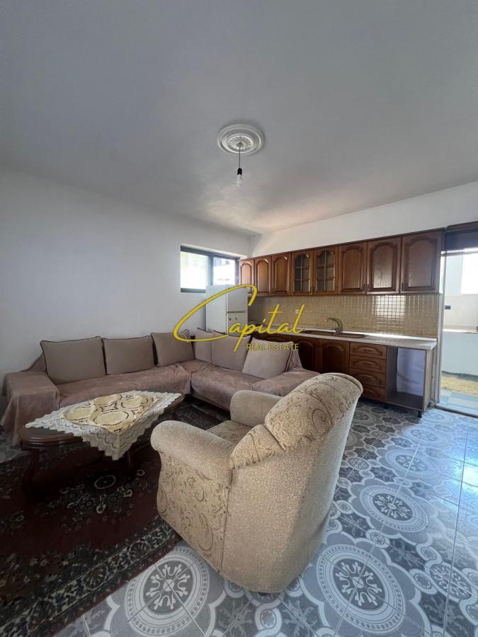 Apartament me qera 2+1 spitali amerikan 2 43.000 leke