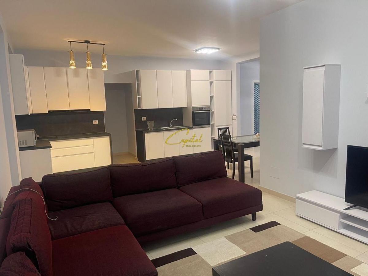 Apartament me qera 2+1 kinostudio 70.000 leke