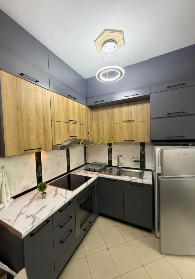 Apartament me qera 2+2+2 astir 600 euro