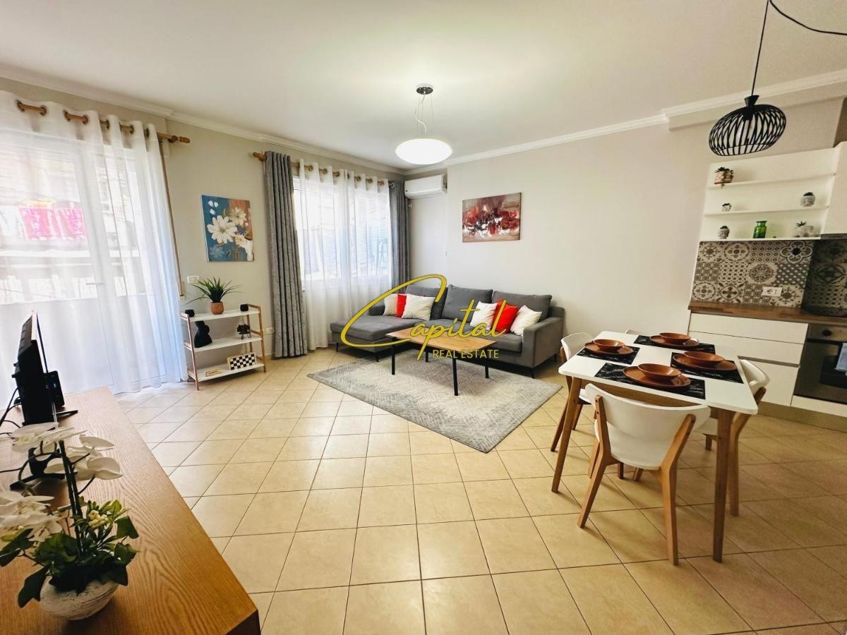 Apartament me qera 1+1 bulevardi zogu i 750 euro