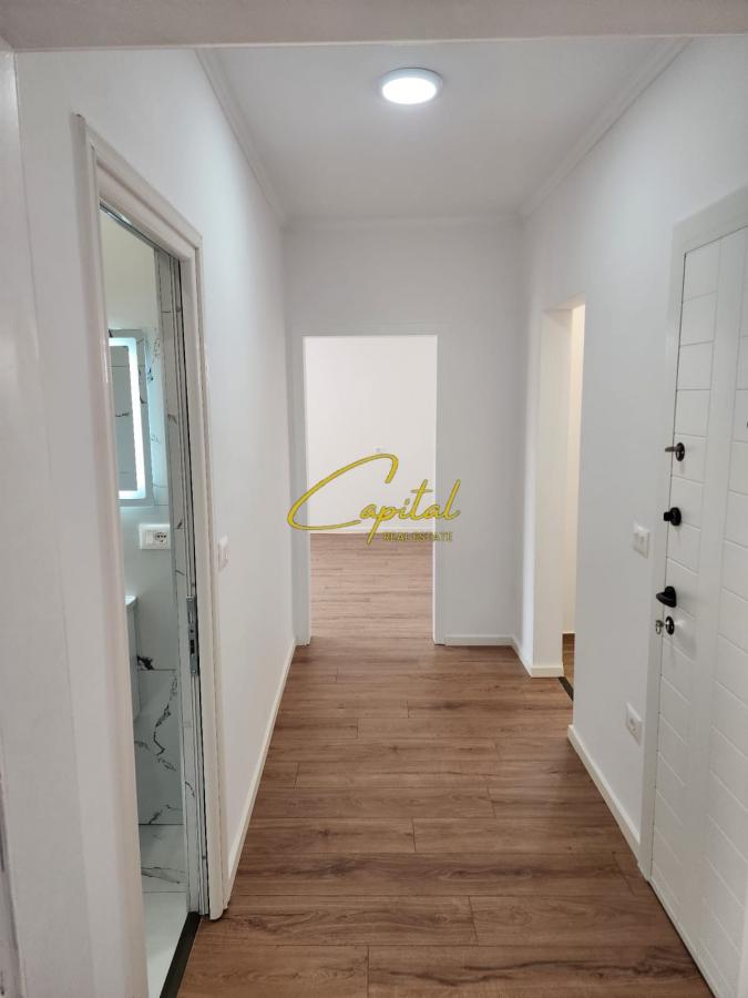 Shitet apartament 1+1 porcelan 95.000 euro
