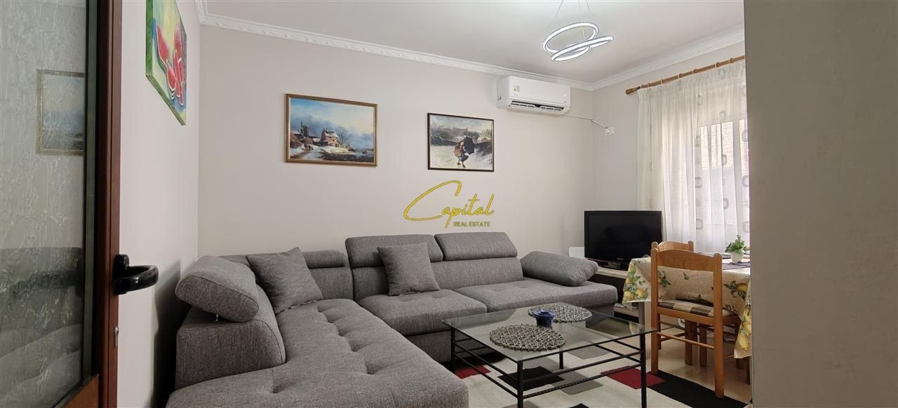 Apartament me qera 2+1 ruga e durresit 60.000 leke