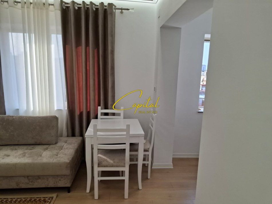 Apartament me qera 1+1 ish stacioni trenit 55.000 leke