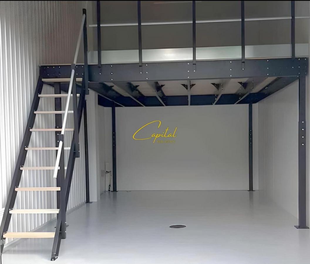 Dyqan dublex me qera 100 m2 kompleksi golden park 1.200 euro