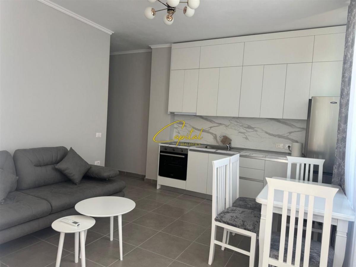 Apartament me qera 1+1 astir 40.000 leke