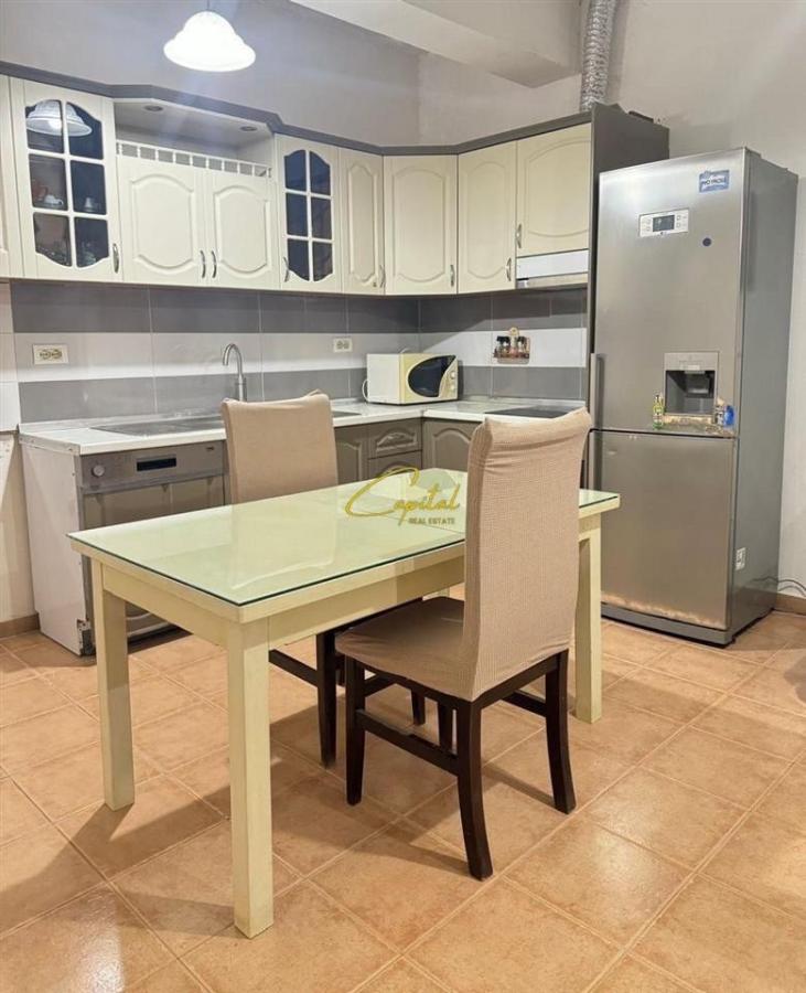 Apartament me qera 1+1 rruga 5 maji 390 euro