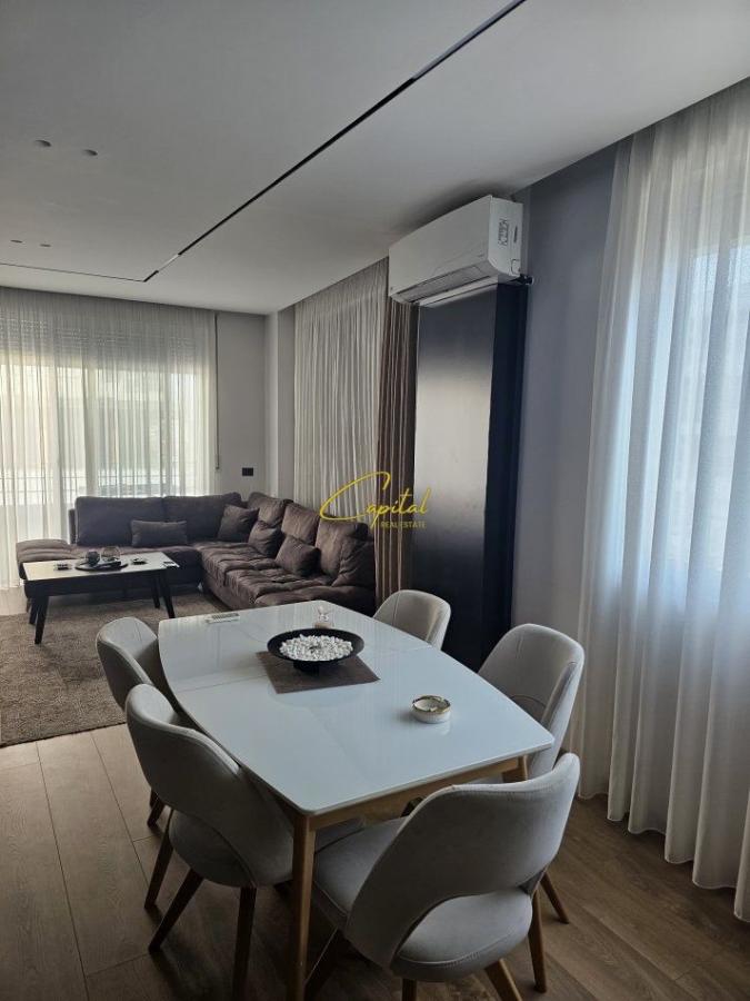 Apartament me qera 2+1 astir 700 euro