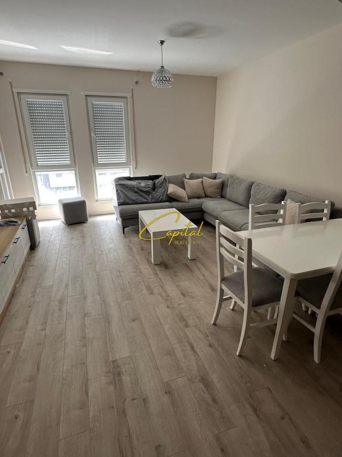 Apartament me qera 2+1+2 5 maji 60.000 leke