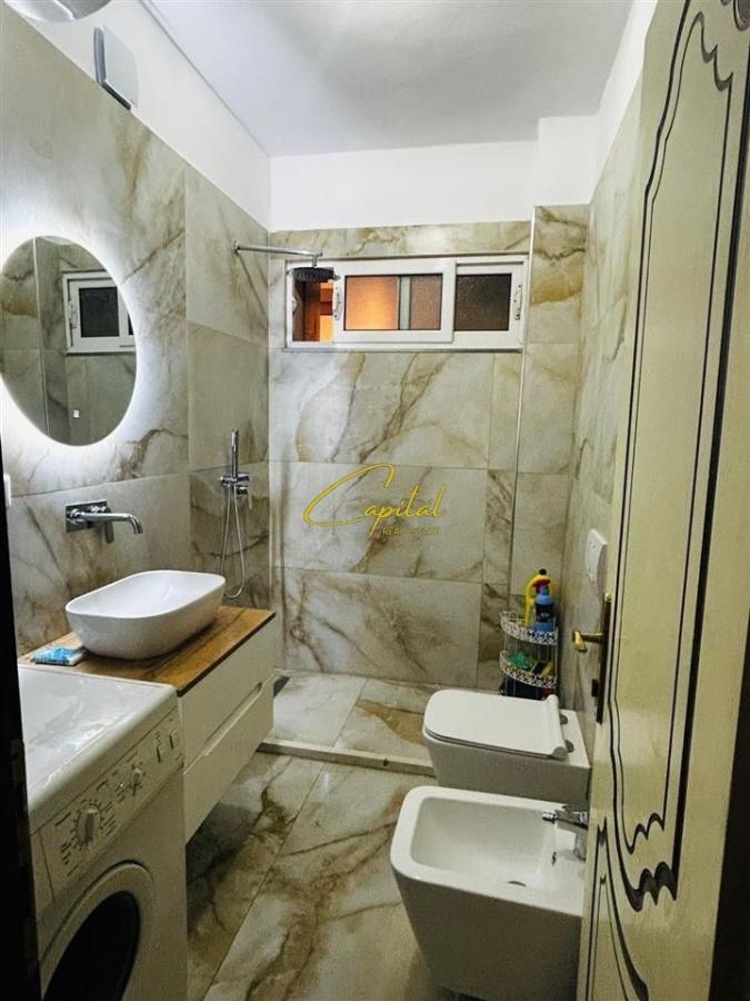 Apartament me qera 2+1 rruga ferit xhajko 60.000 leke