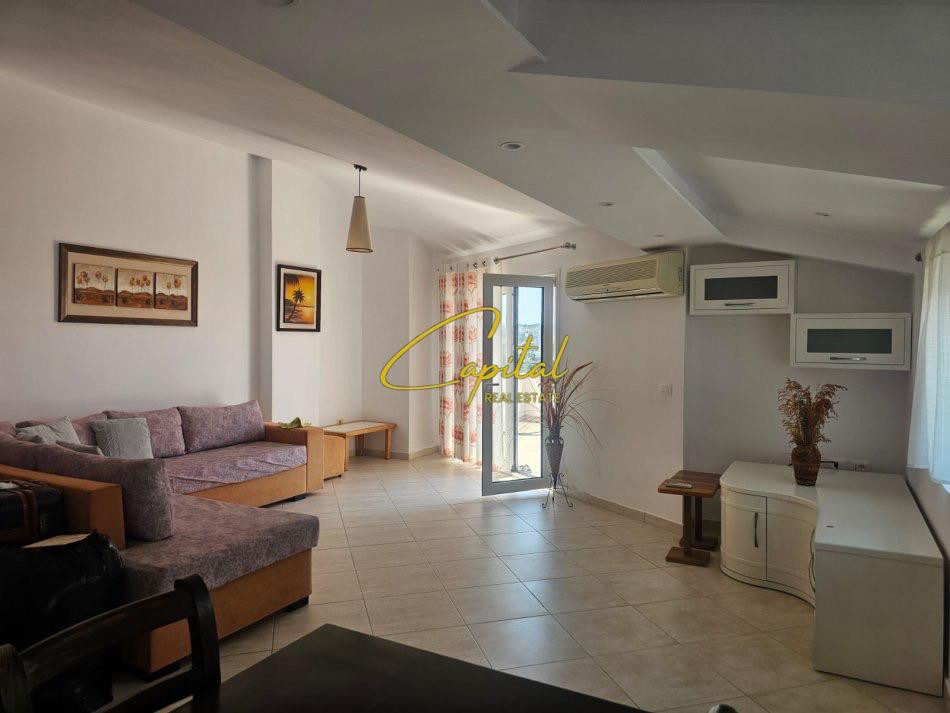 Apartament me qera 2+1+2 fresku 600 euro