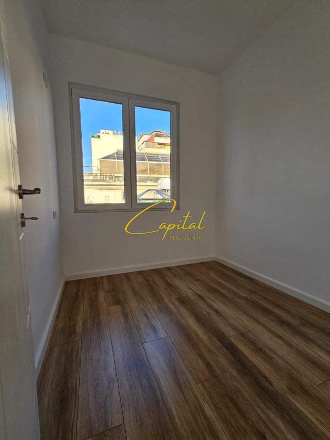 Shitet apartament 2+1 rruga e kavajes 167.000 euro