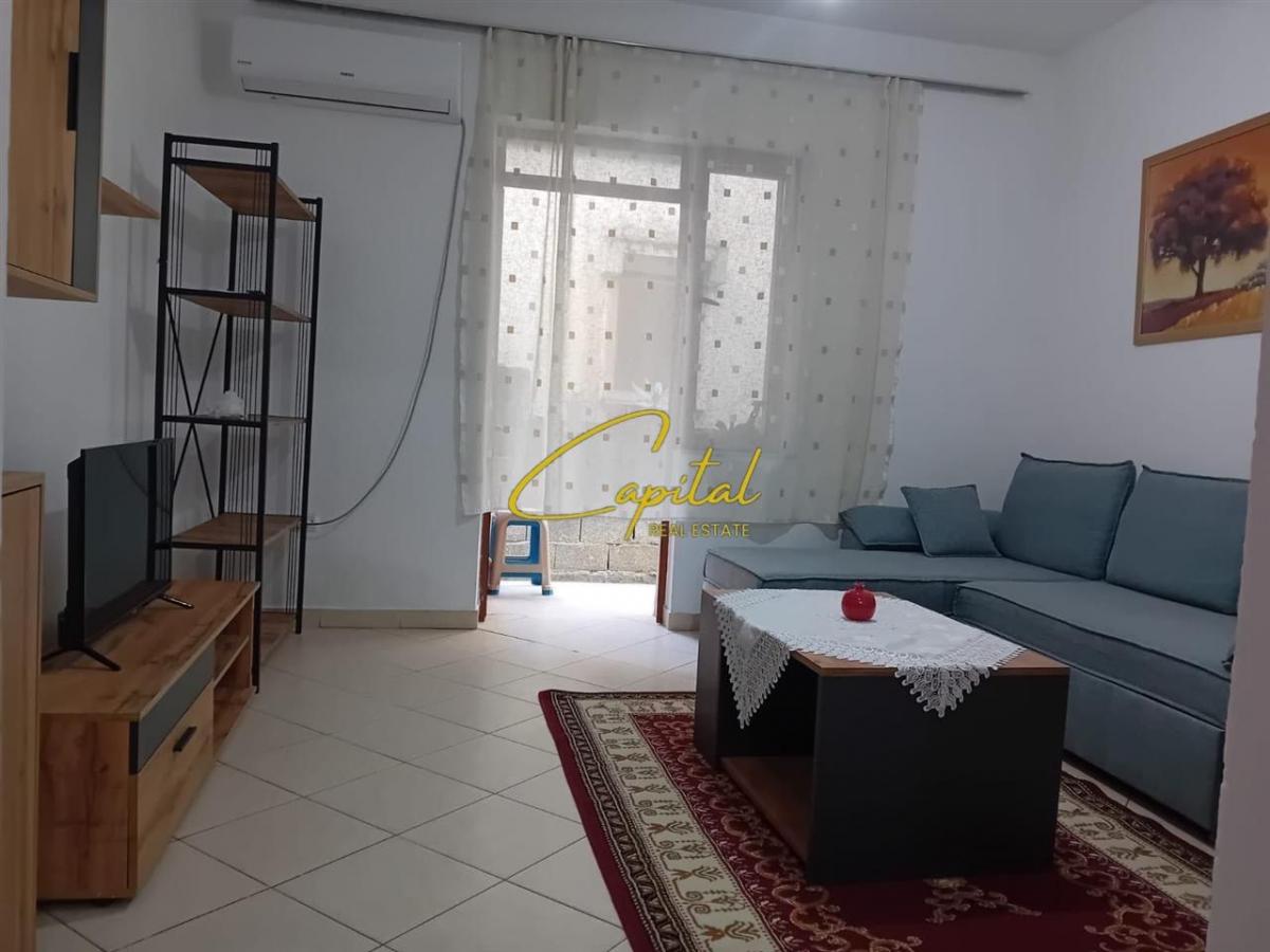 Apartament me qera 1+1 5 maji 42.000 leke